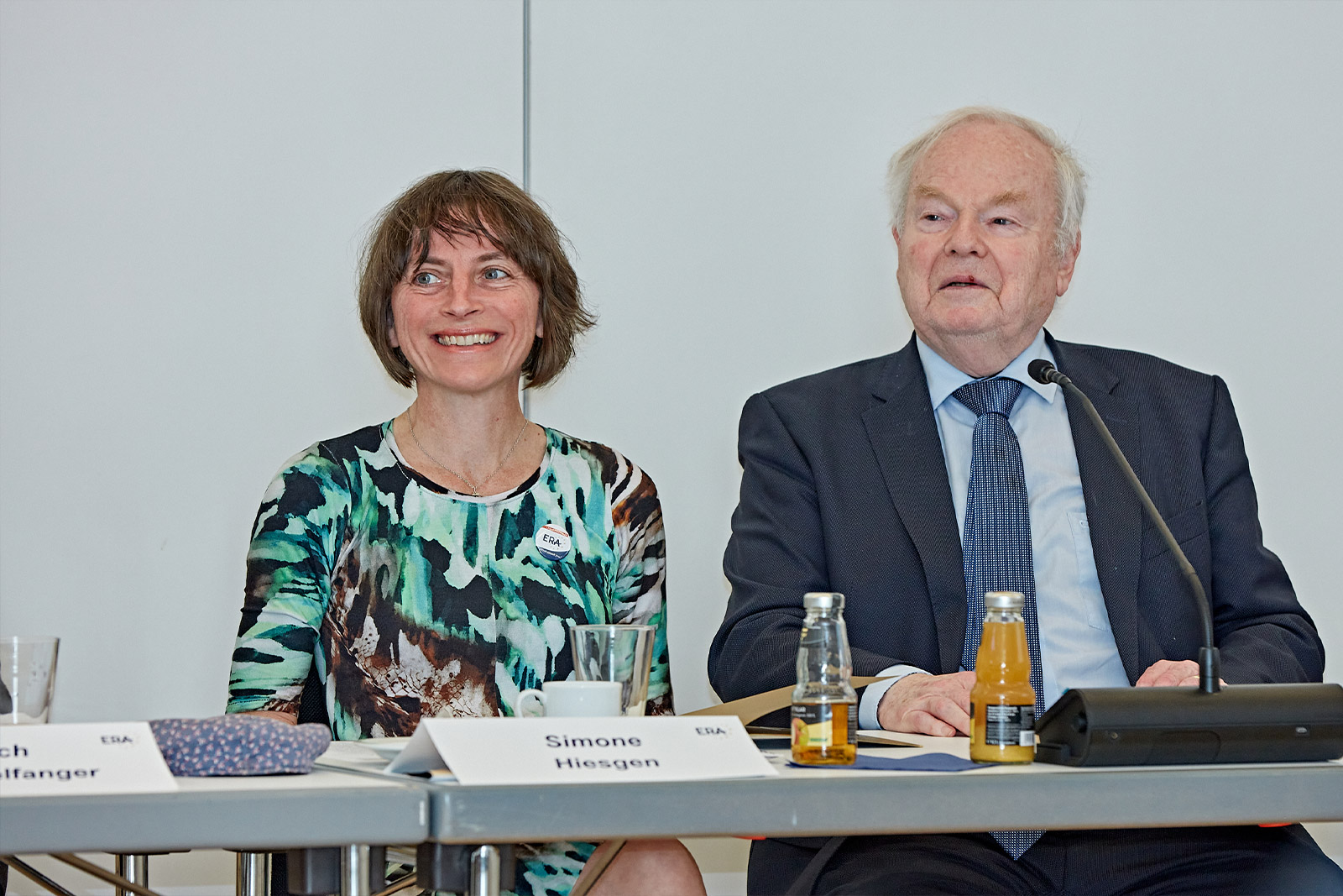 Simone Hiesgen and Peter-Christian Müller-Graff during a Friends of ERA meeting, representing leadership, dialogue, and the association’s commitment to European legal cooperation.
