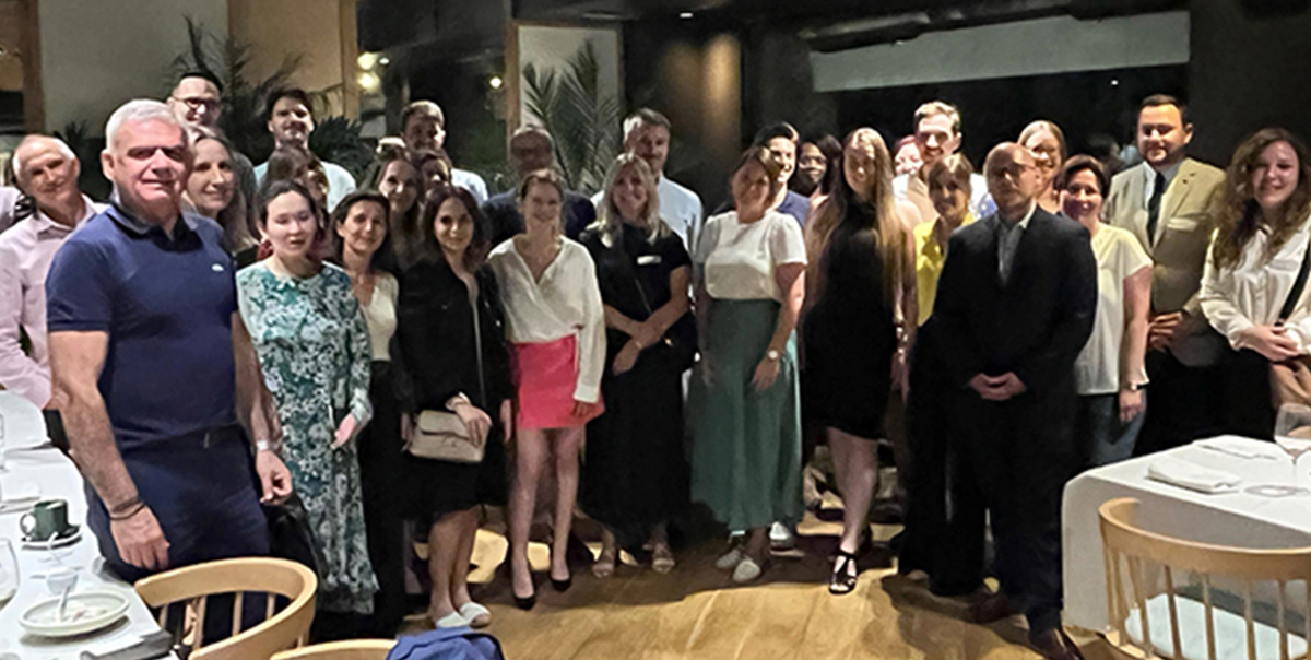 friends-of-era-spanish-chapter-03